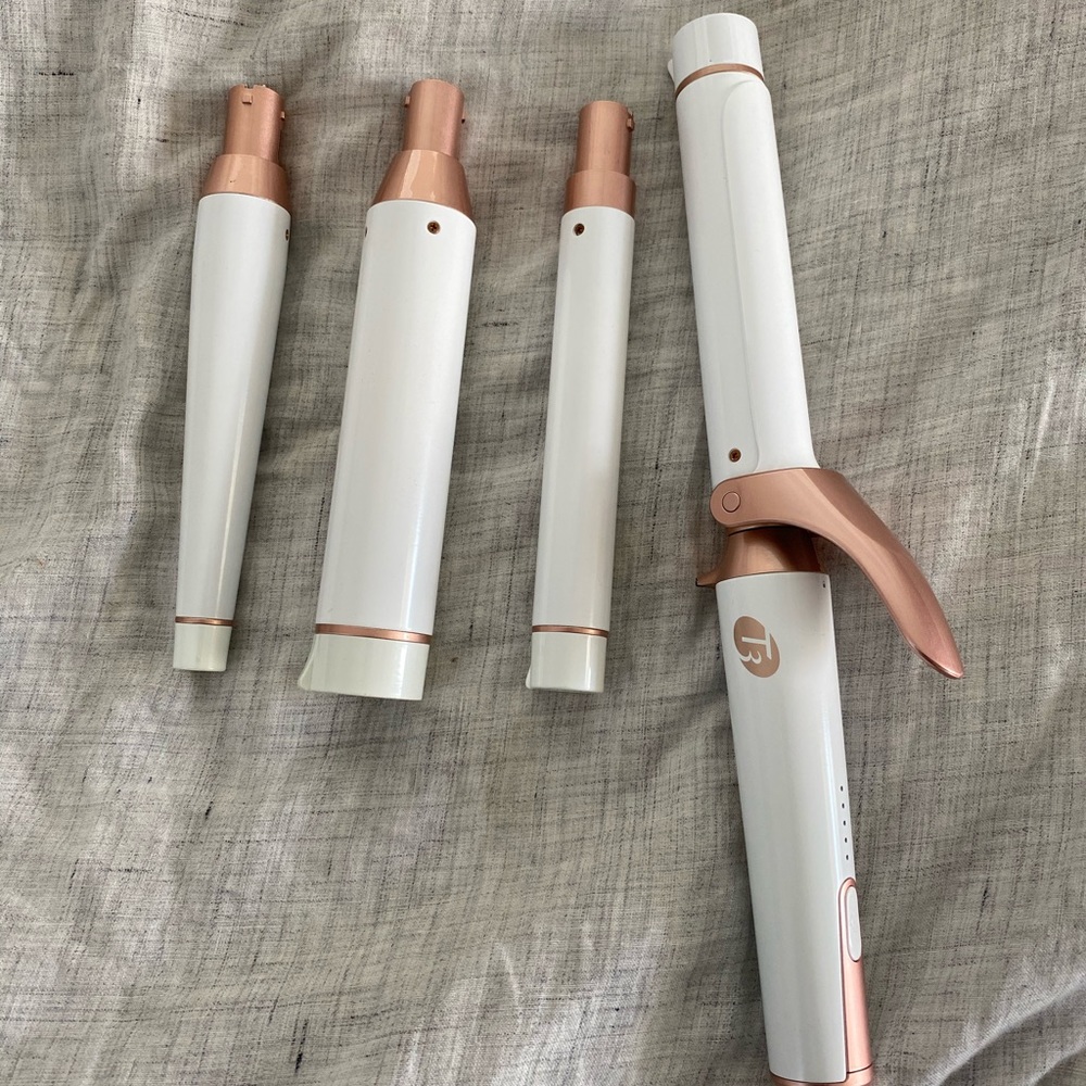 T3 Micro curling iron with interchangeable wands